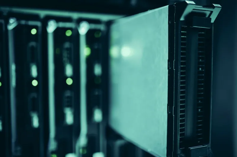 When Algorithms Take the Wheel: Rethinking Database Performance in the Age of Autonomous Query Planning